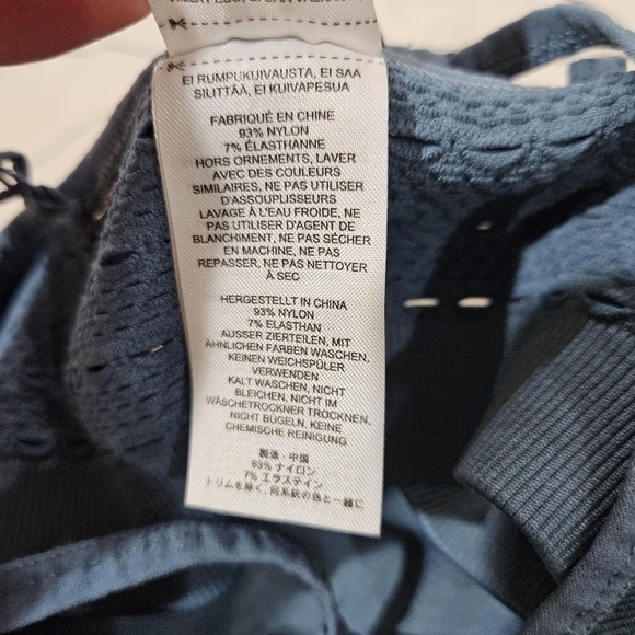 Gymshark Energy + Seamless Sports Bra  in Blue Stone Size Medium - Picture 8 of 9